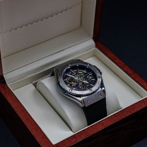 Royal Watches on X: Hublot Geneve Classic Fusion 582888 Chrograph